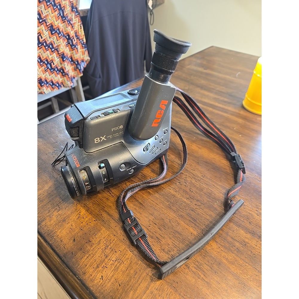 **FOR PARTS** Genuine RCA (PRO807) Pro 8 Camcorder With Strap **parts Only
